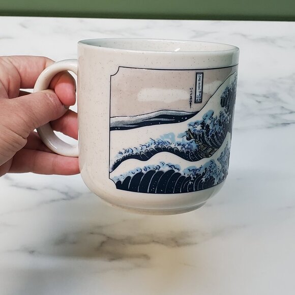 Mug - The Great Waves Off Kanagawa - Picture 2 of 8